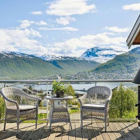 Sea & Mountain View Apartment Tromso Exterior photo